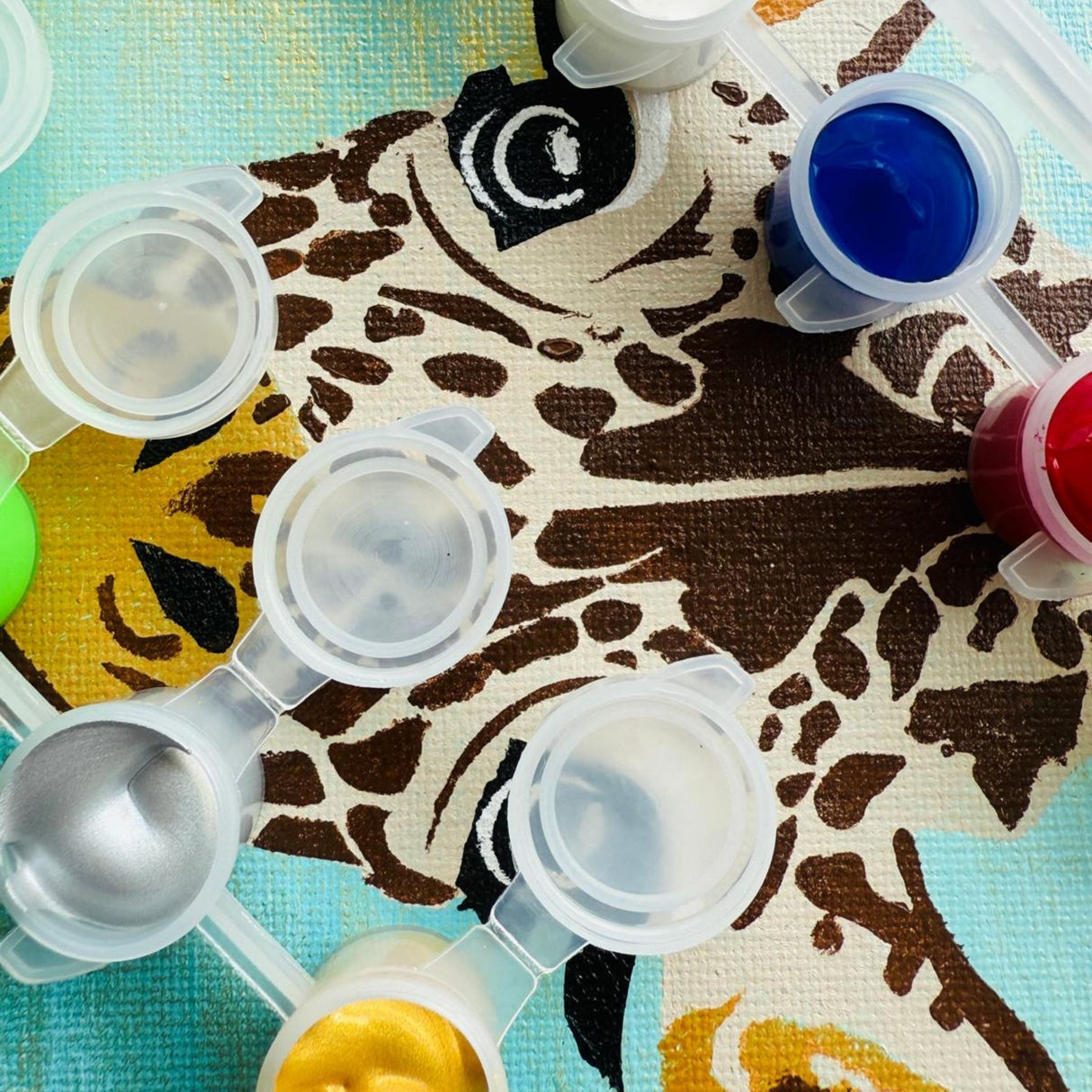 Kit pochoirs créatifs superposables Girafe - Crée une Oeuvre Sauvage et Unique !