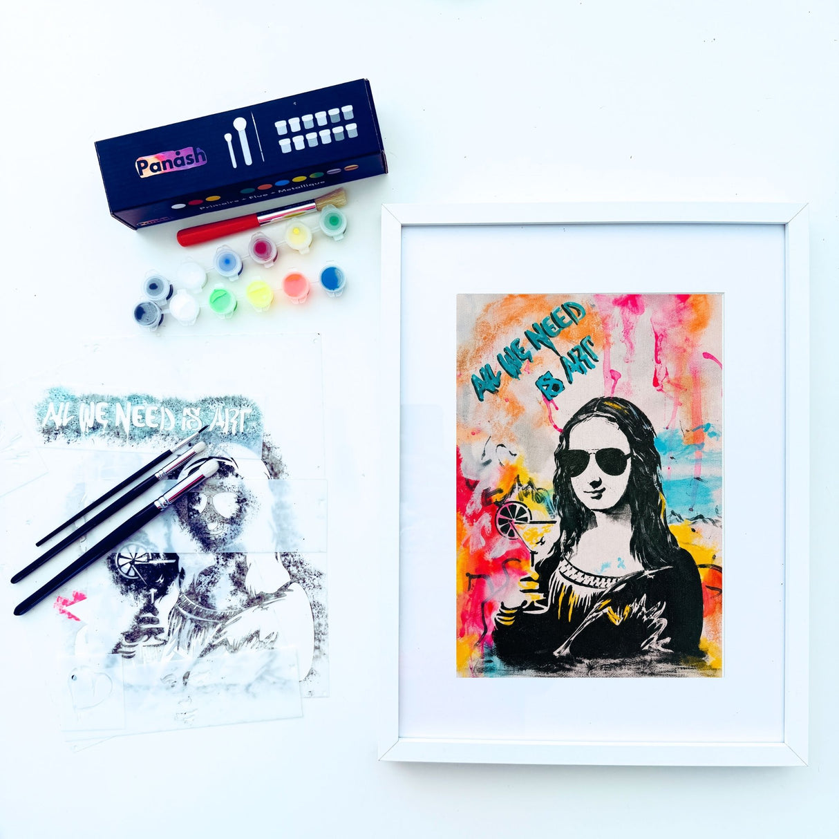 Kit créatif Panash Art Mona Lisa avec pochoirs superposables, 2 pochoirs artistiques et 1 pochoir complet avec accessoires peinture pour créer une œuvre street art DIY. Alternative peinture aux numéros