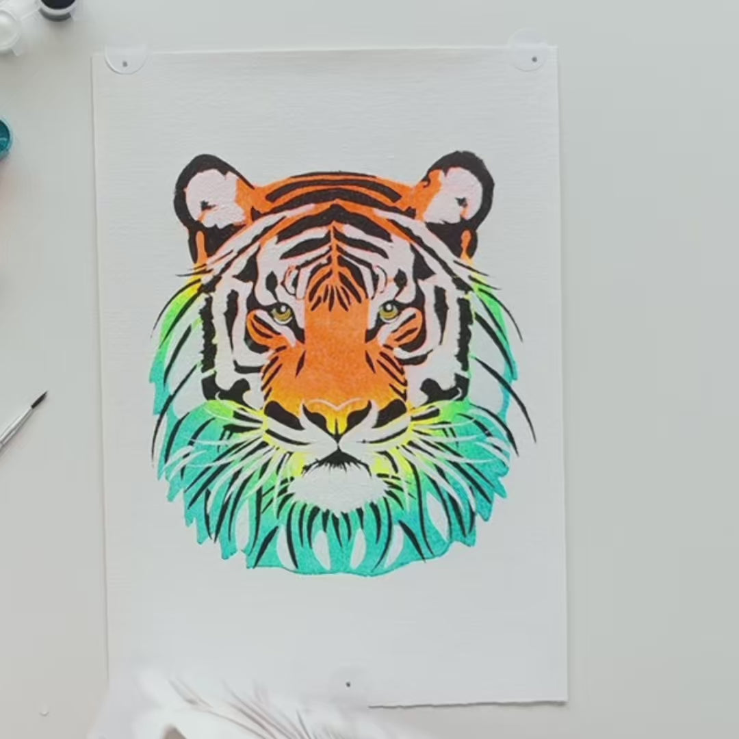 Vidéo tutoriel du kit pochoirs Tigre Panash Art avec reveal final en 3 superpositions