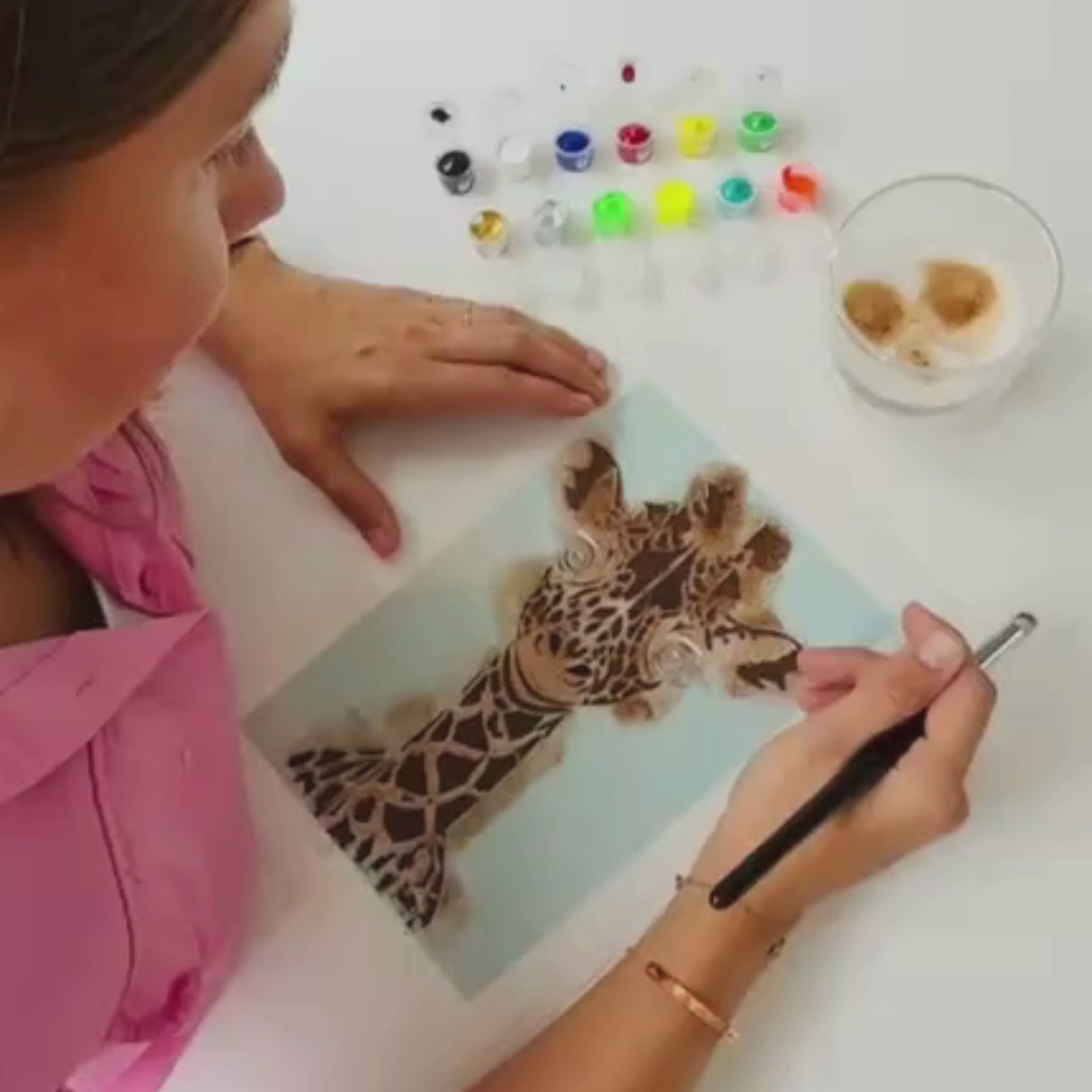 Kit pochoirs créatifs superposables Girafe - Crée une Oeuvre Sauvage et Unique !